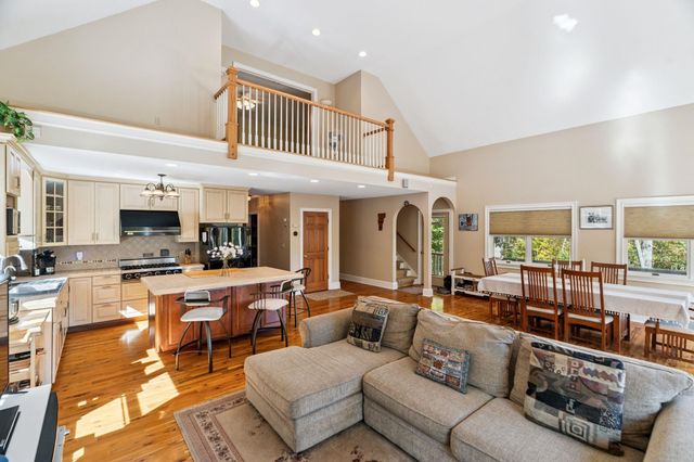 117 Horseshoe Drive, West Windsor, VT 05089