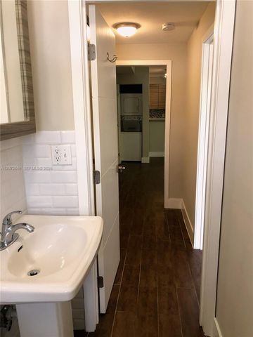 222 Sidonia Avenue 12, Coral Gables, FL 33134