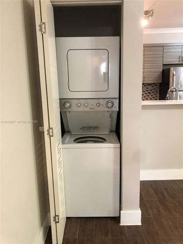 222 Sidonia Avenue 12, Coral Gables, FL 33134