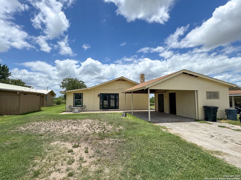 130 Sunset, Brackettville, TX 78832