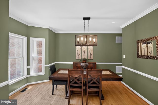 7164 N CREST CT, Warrenton, VA 20187