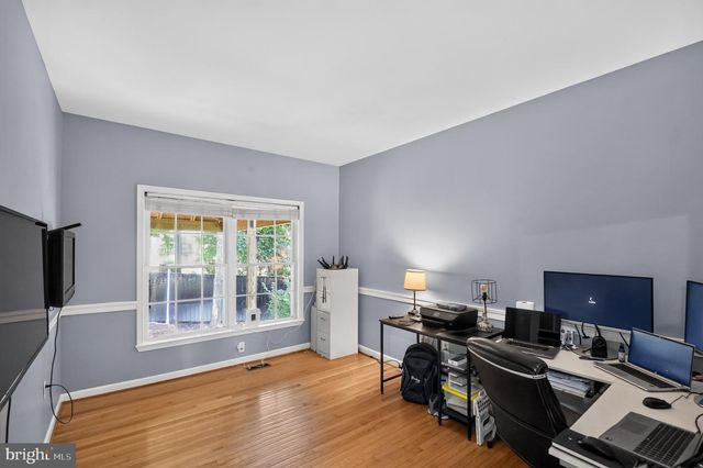 7164 N CREST CT, Warrenton, VA 20187