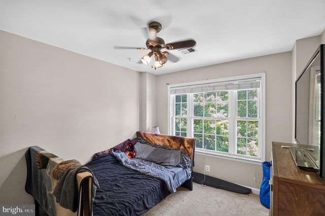 7164 N CREST CT, Warrenton, VA 20187