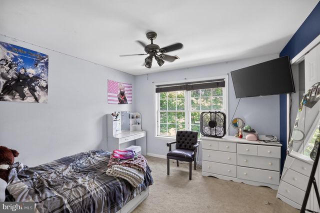 7164 N CREST CT, Warrenton, VA 20187