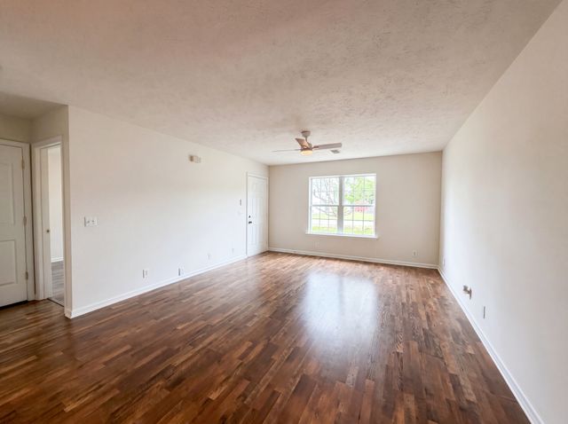 508 Dorchester Dr, Christiana, TN 37037