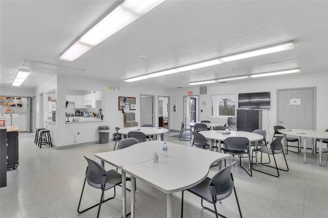 339 Lindsay Rd, Jackson Twp, PA 16063