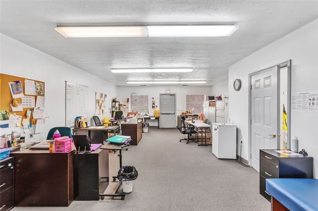 339 Lindsay Rd, Jackson Twp, PA 16063