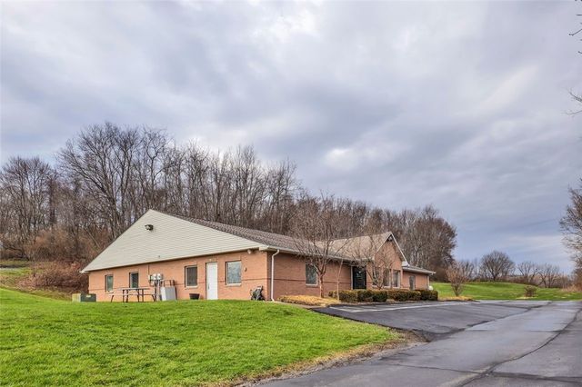 339 Lindsay Rd, Jackson Twp, PA 16063