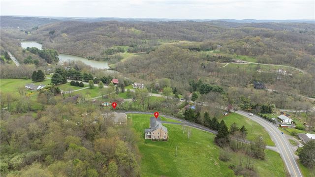 339 Lindsay Rd, Jackson Twp, PA 16063