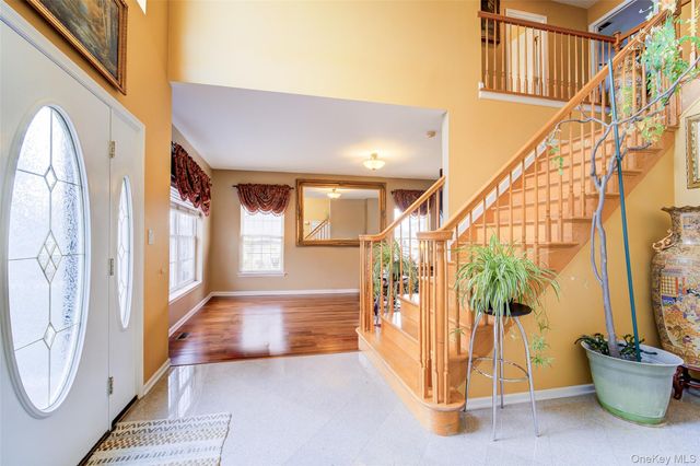 2041 Independence Drive, New Windsor, NY 12553