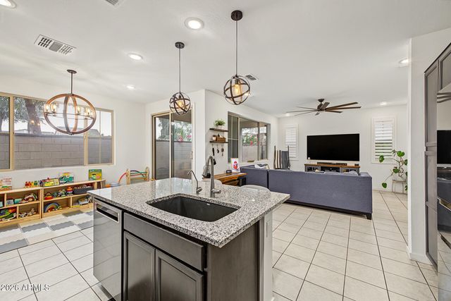 2873 S CENTRAL Drive, Chandler, AZ 85286