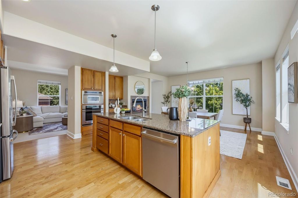 Image 11 of property listing at 5448 DTC Parkway, Greenwood Village, CO 80111