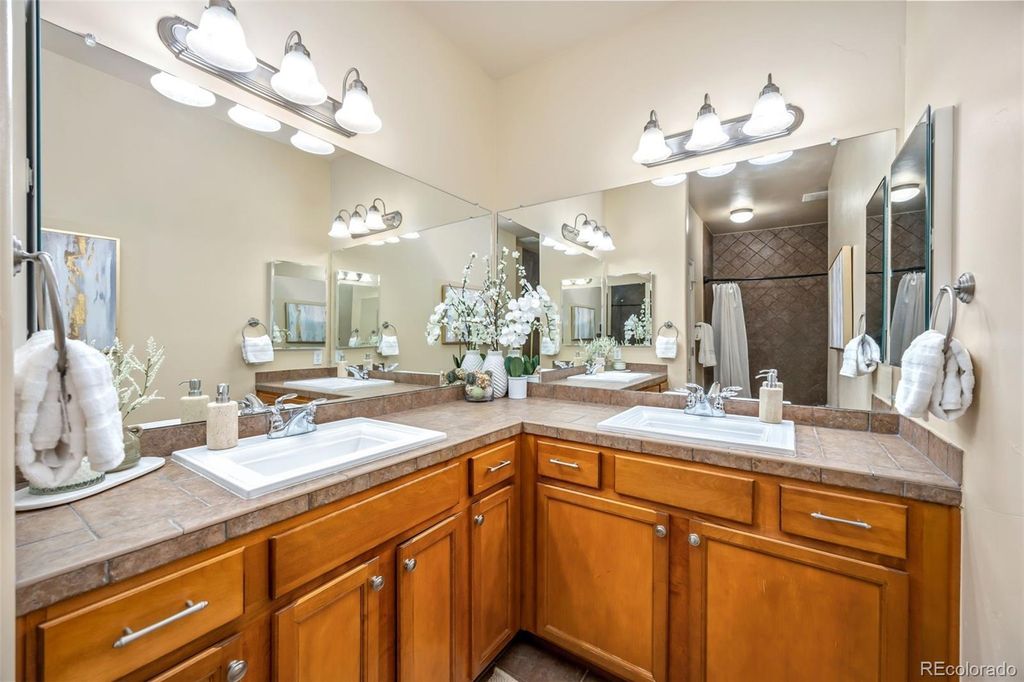 Image 18 of property listing at 5448 DTC Parkway, Greenwood Village, CO 80111
