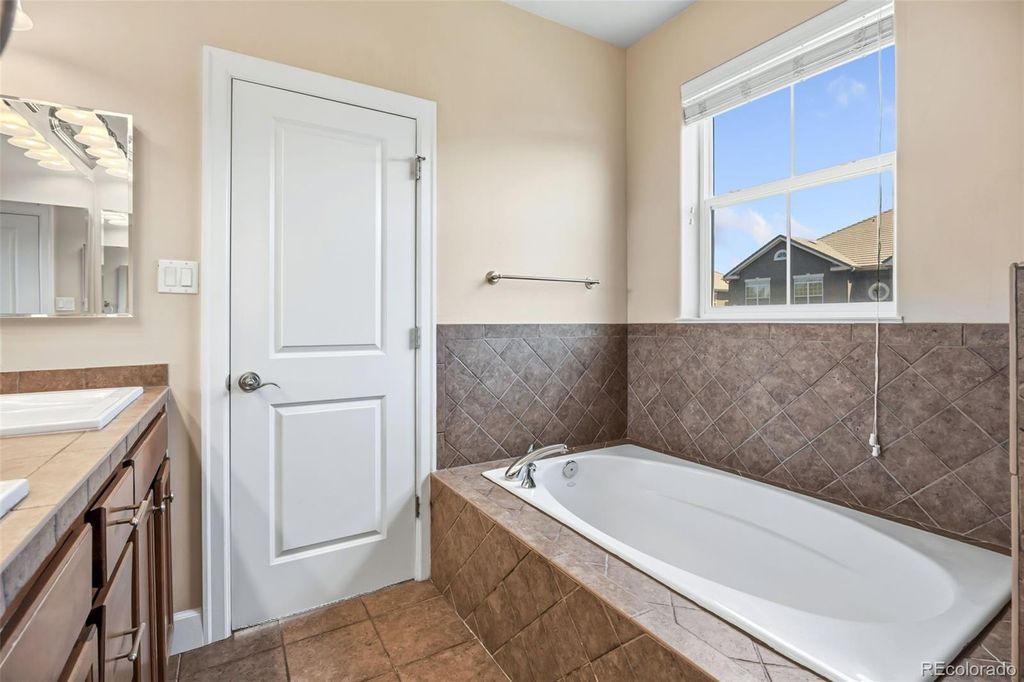 Image 25 of property listing at 5448 DTC Parkway, Greenwood Village, CO 80111