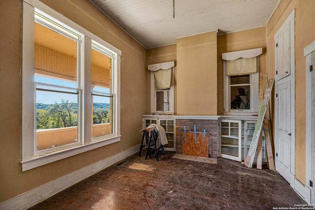 24626 CLIFF LINE, San Antonio, TX 78257