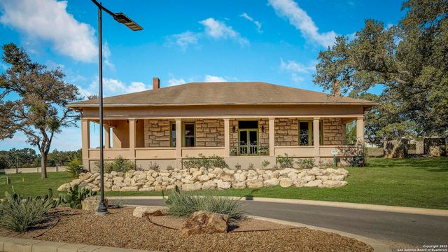 24626 CLIFF LINE, San Antonio, TX 78257