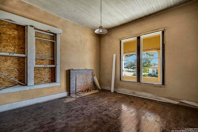 24626 CLIFF LINE, San Antonio, TX 78257