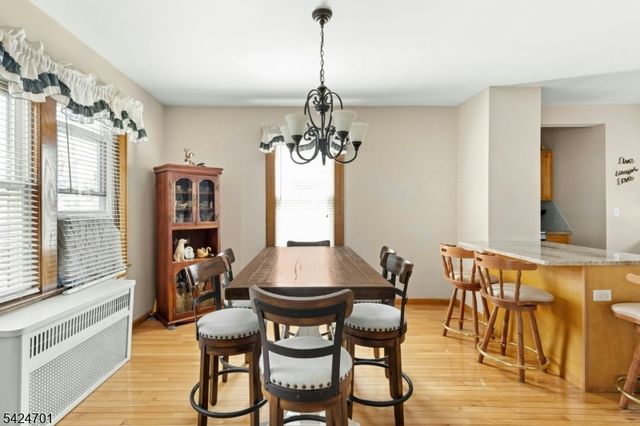 60 W Roselle Ave, Roselle Park Boro, NJ 07204
