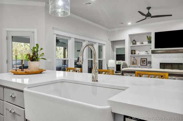 11940 S 68th East Avenue, Bixby, OK 74008