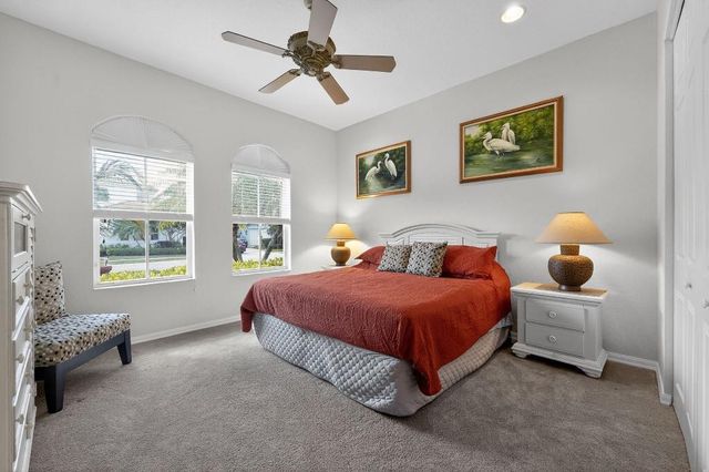 127 Casa Grande Court, Palm Beach Gardens, FL 33418