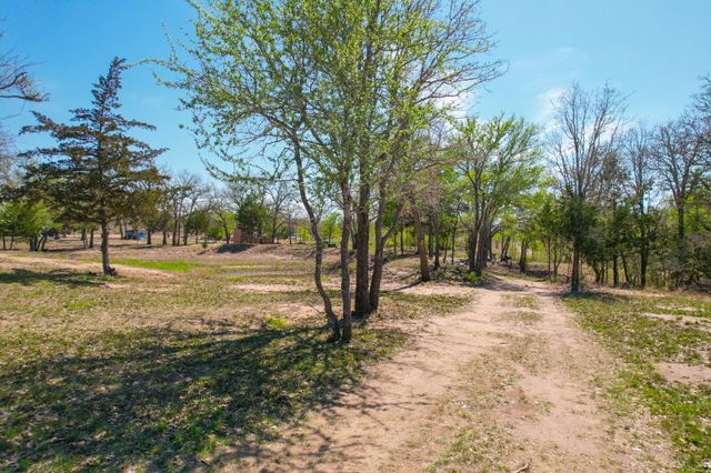 6739 Taylorsville RD, Dale, TX 78616
