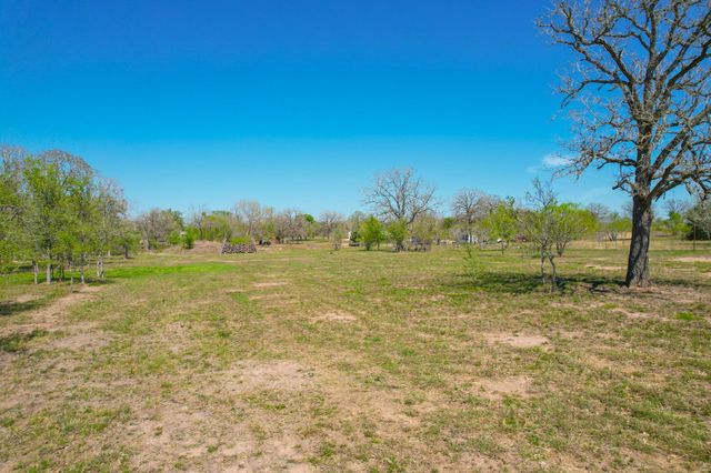 6739 Taylorsville RD, Dale, TX 78616