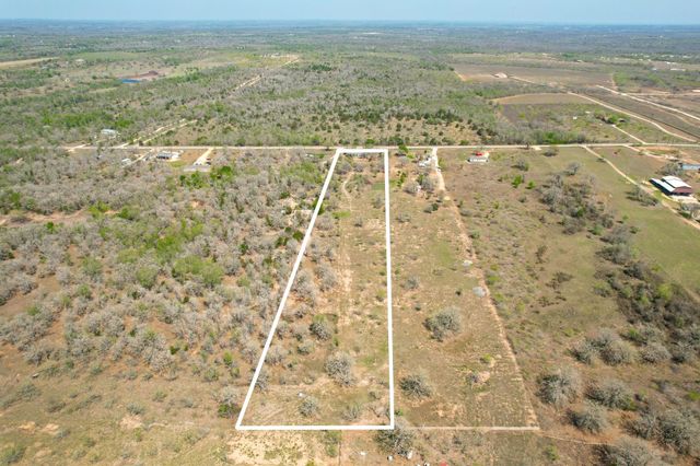 6739 Taylorsville RD, Dale, TX 78616