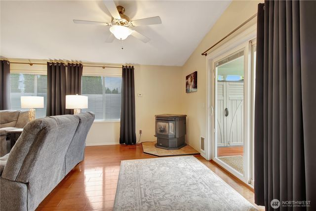 635 Mountain Loop Hwy, Darrington, WA 98241