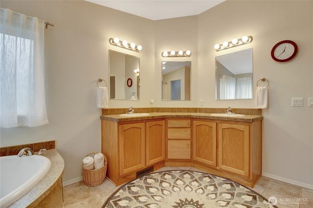 635 Mountain Loop Hwy, Darrington, WA 98241