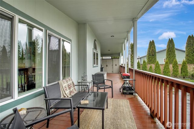 635 Mountain Loop Hwy, Darrington, WA 98241
