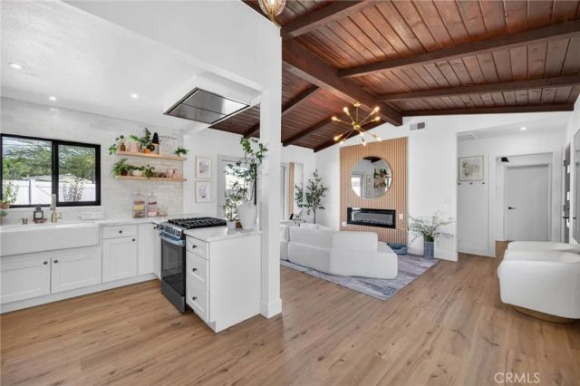 4806 Beverly Court, Riverside, CA 92506