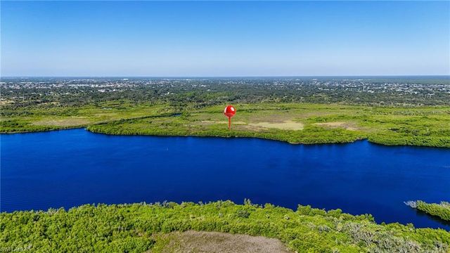 1352 Monterey CT, Punta Gorda, FL 33983