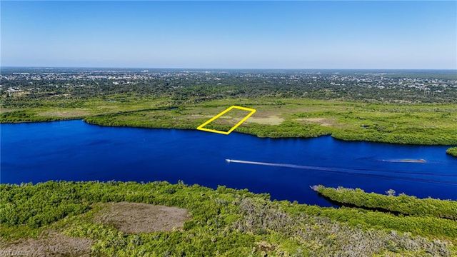 1352 Monterey CT, Punta Gorda, FL 33983