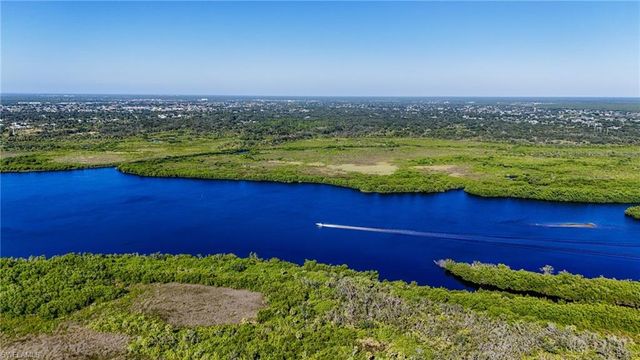 1352 Monterey CT, Punta Gorda, FL 33983