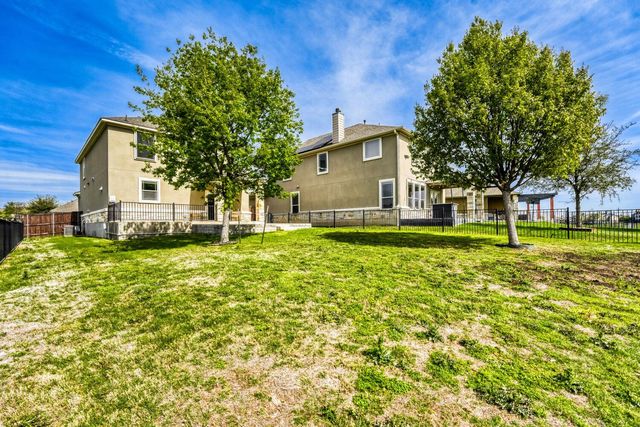 194 Danish DR 40, Hutto, TX 78634