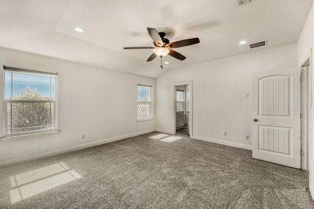 194 Danish DR 40, Hutto, TX 78634