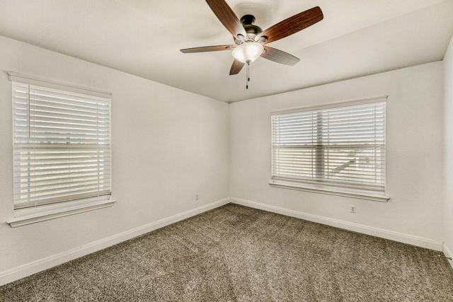 194 Danish DR 40, Hutto, TX 78634