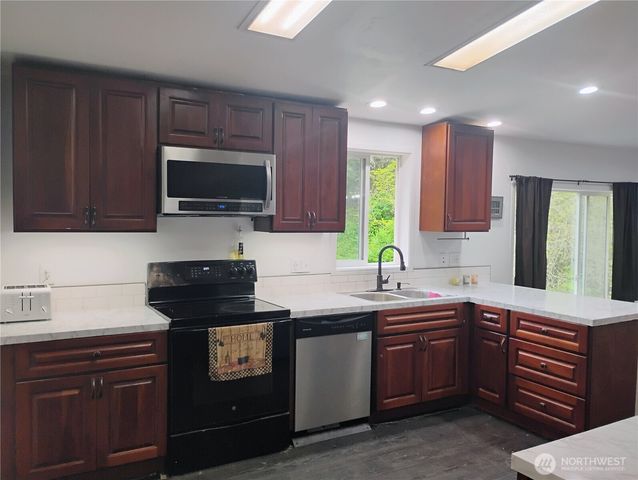 36418 56th Ave Ct S, Roy, WA 98580