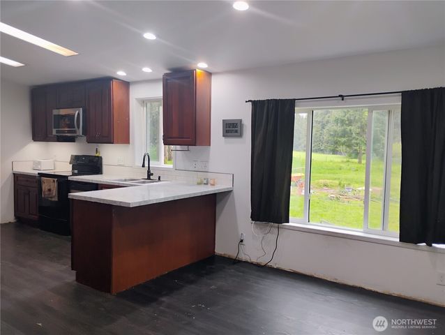 36418 56th Ave Ct S, Roy, WA 98580