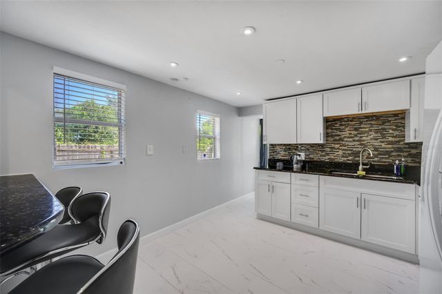 1601 PALM WAY, Largo, FL 33771