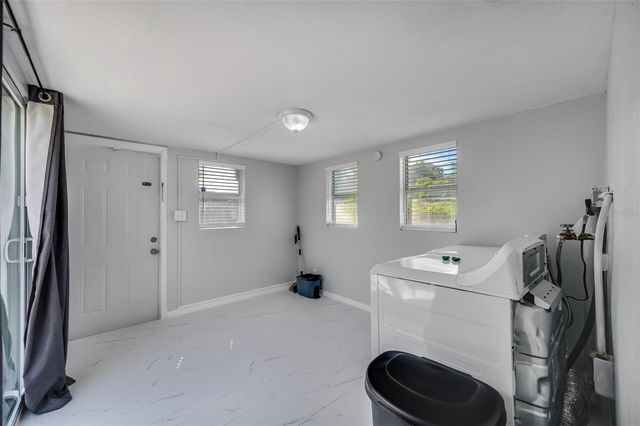 1601 PALM WAY, Largo, FL 33771