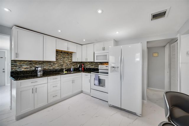 1601 PALM WAY, Largo, FL 33771