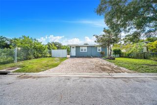 1601 PALM WAY, Largo, FL 33771