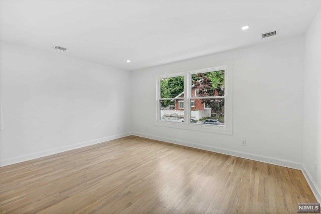 494 River Road, Bogota, NJ 07603