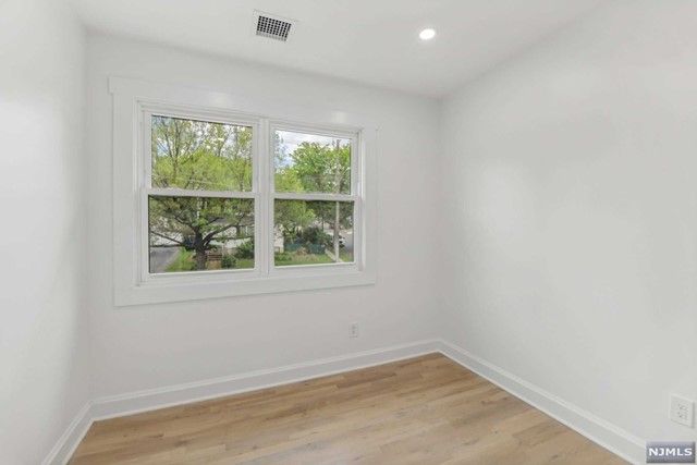 494 River Road, Bogota, NJ 07603