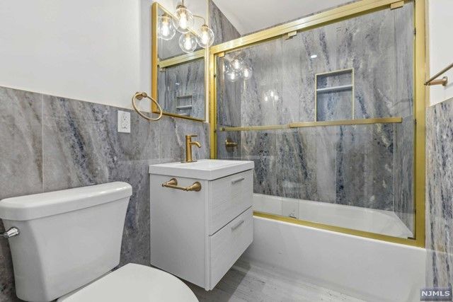 494 River Road, Bogota, NJ 07603