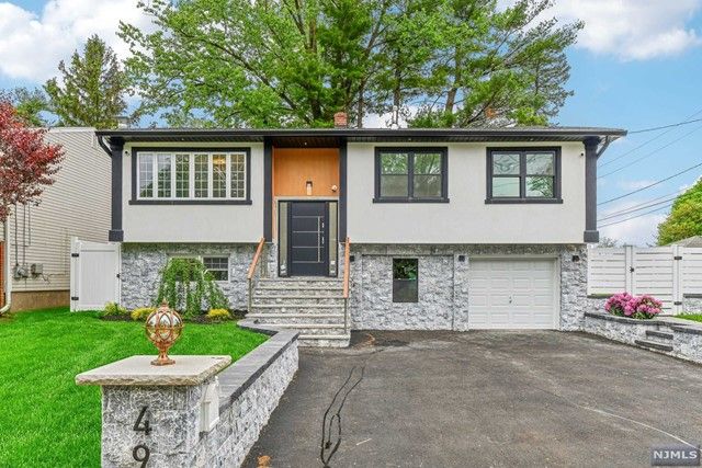 494 River Road, Bogota, NJ 07603