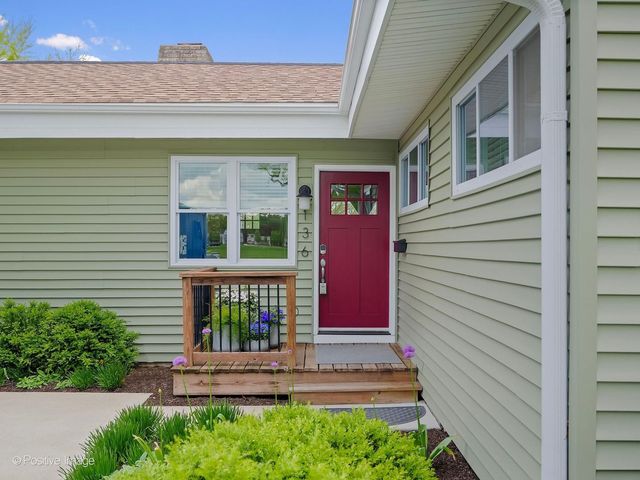 136 Green Valley Drive, Lombard, IL 60148
