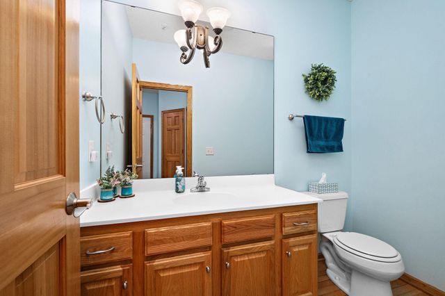 9651 Belmont Lane, Eden Prairie, MN 55347