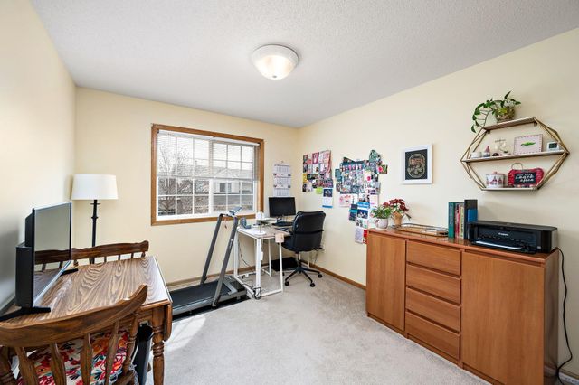 9651 Belmont Lane, Eden Prairie, MN 55347